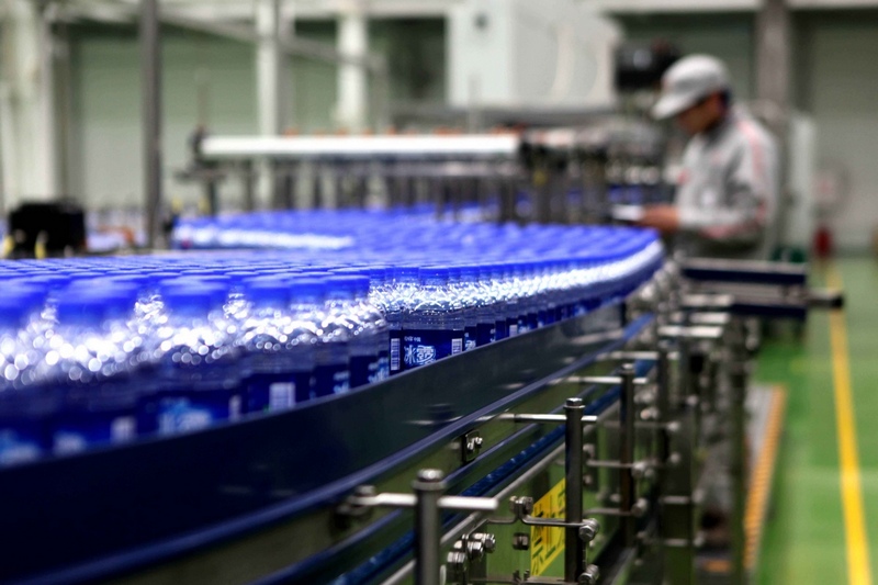 1574237699645418.jpg 飲料廠車(chē)間.jpg